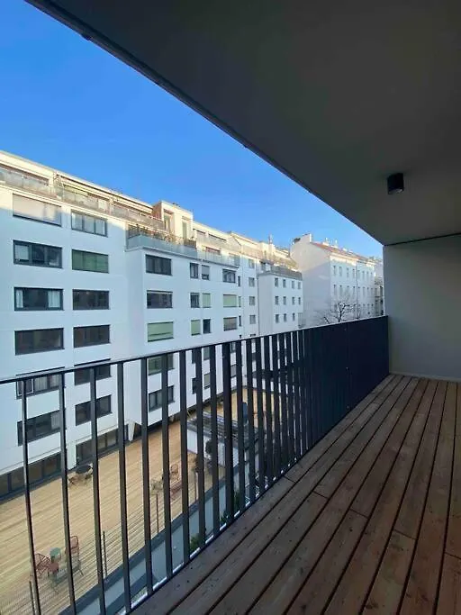 Modern Apartment Near Stadtpark Vienna 0*,